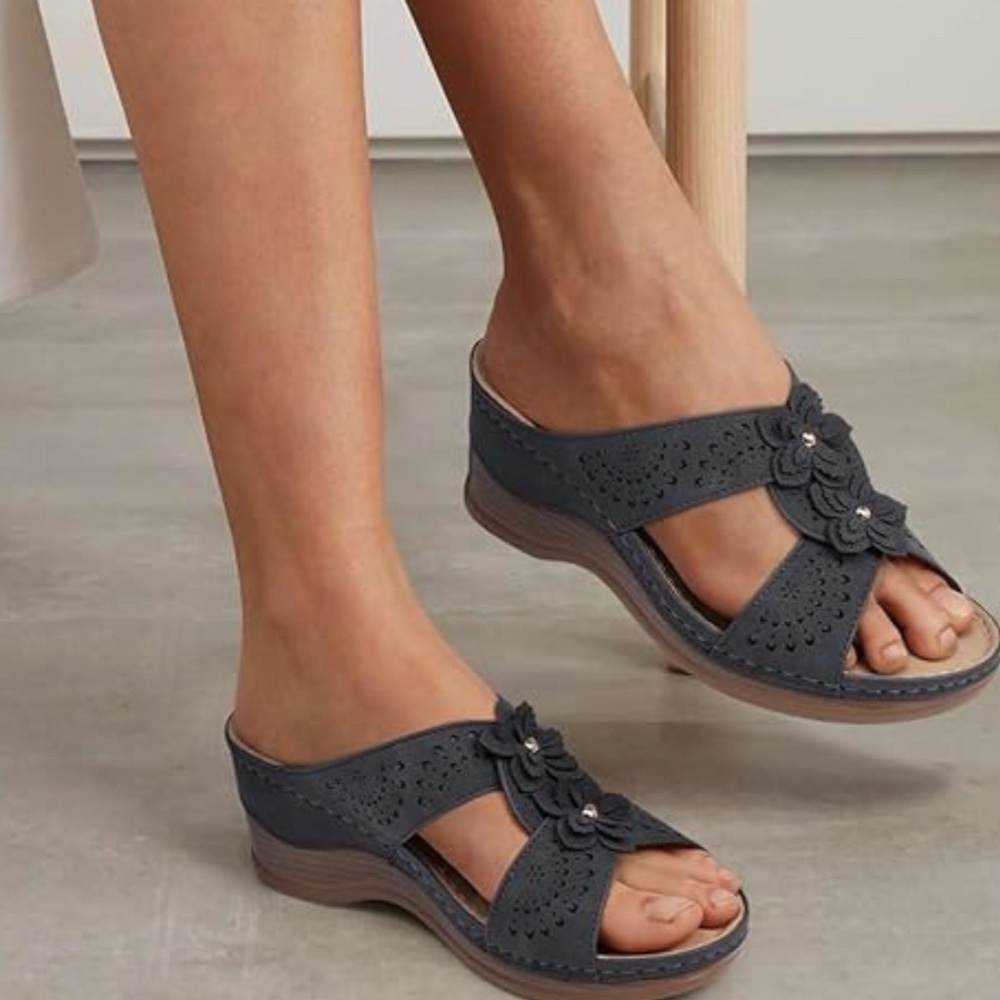 Women's Dark Gray Floral Wedge Slide Sandals
